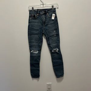 NWT gap skinny blue jeans size 24